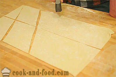 Turte de drojdie cu brânză în cuptor