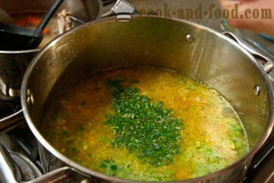 Supa cu mazăre verde și chiftele