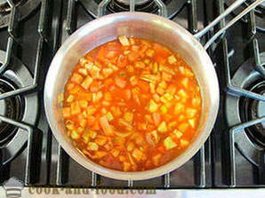 Supa de tomate cu crutoane prăjite