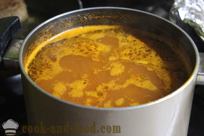 Supa de cartofi cu chiftele și pasta de tomate - modul de a găti supă de roșii cu perisoare, cu un pas cu pas reteta fotografii