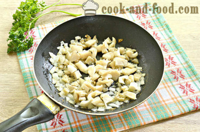 Cartofi cu ciuperci în smântână - modul de a găti ciuperci cu cartofi si smantana intr-o tigaie, cu un pas cu pas reteta fotografii