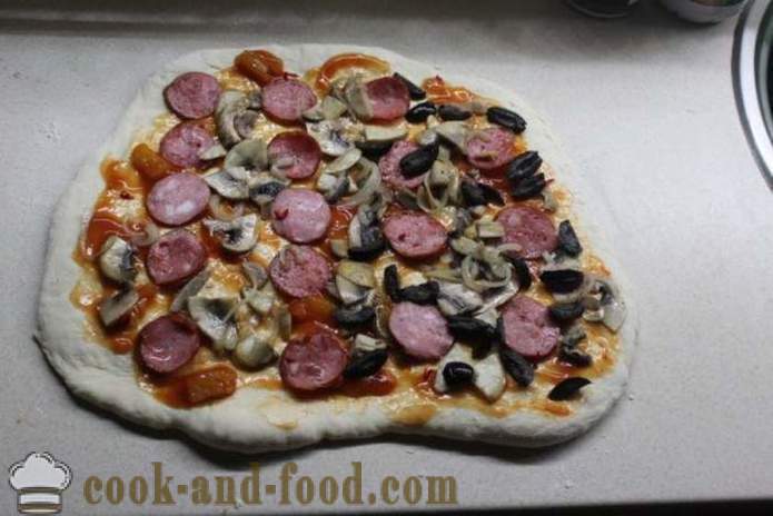 Stromboli - pizza rola de aluat dospit, cum să facă pizza într-o rola, un pas cu pas reteta fotografii