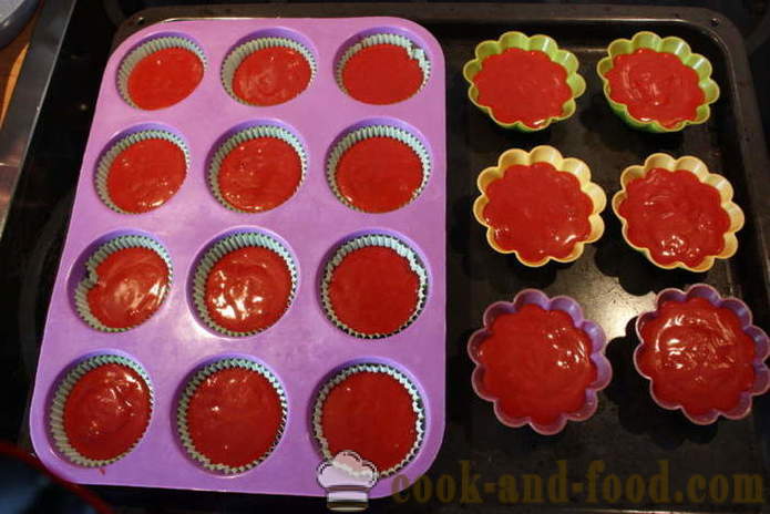 Brioșe roșu și alb - cum să facă prajiturele de catifea roșie la domiciliu, pas cu pas reteta fotografii