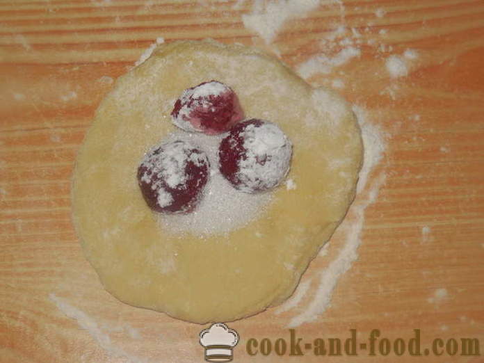 Turte de vânt cu căpșuni - cum să gătesc prăjituri cu căpșuni într-un cuptor, un pas cu pas reteta fotografii