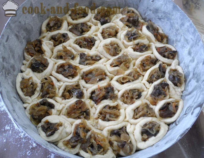 Drojdie tort Honeycomb - cum se coace un tort din aluat de drojdie, un pas cu pas reteta fotografii