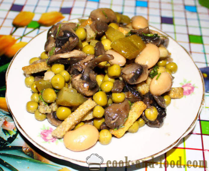 Salata de fasole delicioase cu ciuperci si crutoane - Cum de a găti salata de fasole, un pas cu pas reteta fotografii