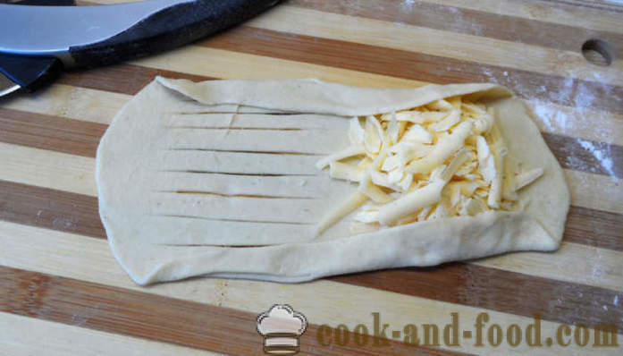 Rulouri de drojdie cu brânză - cum să gătească gustare originală, pas cu pas reteta fotografii