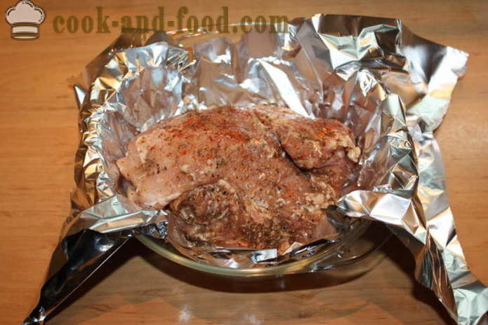 Carne de porc în folie, coaptă în cuptor cu sos de rodie - cum se coace carne de porc, care a fost suculentă, cu un pas cu pas reteta fotografii