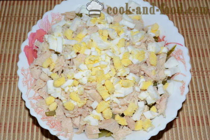 Salata de telina cu carne de pui, oua, castraveti si maioneza - Cum să pregătească o salata de rădăcină de țelină, un pas cu pas reteta fotografii