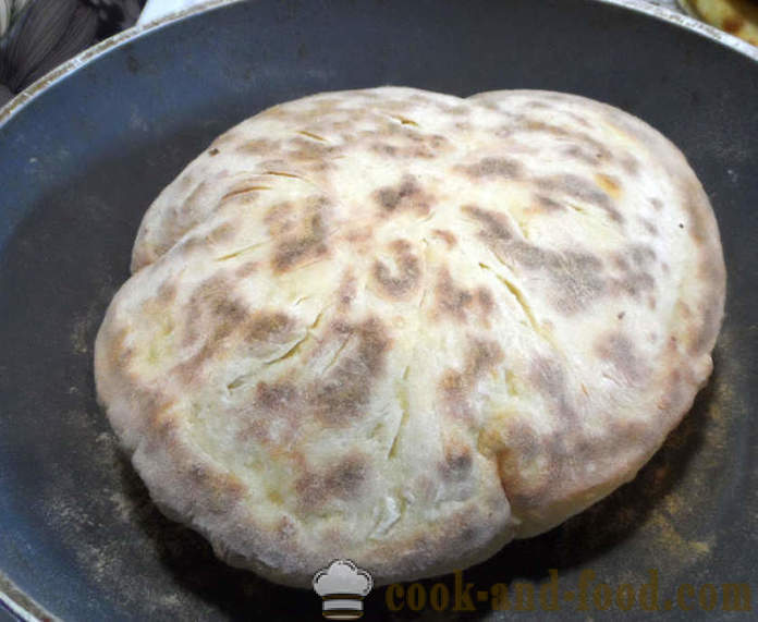 Khachapuri în brânză Imereti - cum să facă tortilla cu brânză într-o tigaie, un pas cu pas reteta fotografii