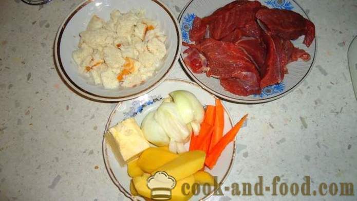 Chiftele dietetice de vițel cu morcovi și ceapă - cum să gătească o chiftele de mânzat delicioase, un pas cu pas reteta fotografii