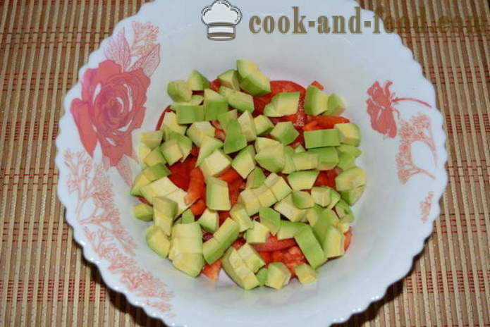 O salata delicioasa cu avocado si piept de pui - cum să pregătească o salata cu avocado si carne de pui, cu un pas cu pas reteta fotografii