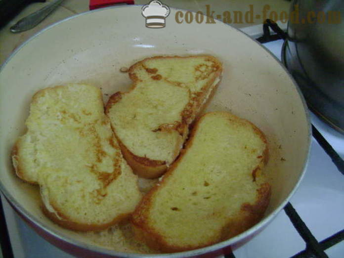 Prăjește de pâine cu brânză - cum ar fi prăjește crutoane intr-o tigaie, un pas cu pas reteta fotografii