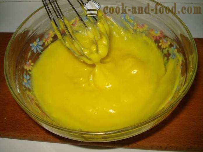 Custard în cuptorul cu microunde - modul de a găti crema pe galbenusurile, un pas cu pas reteta fotografii