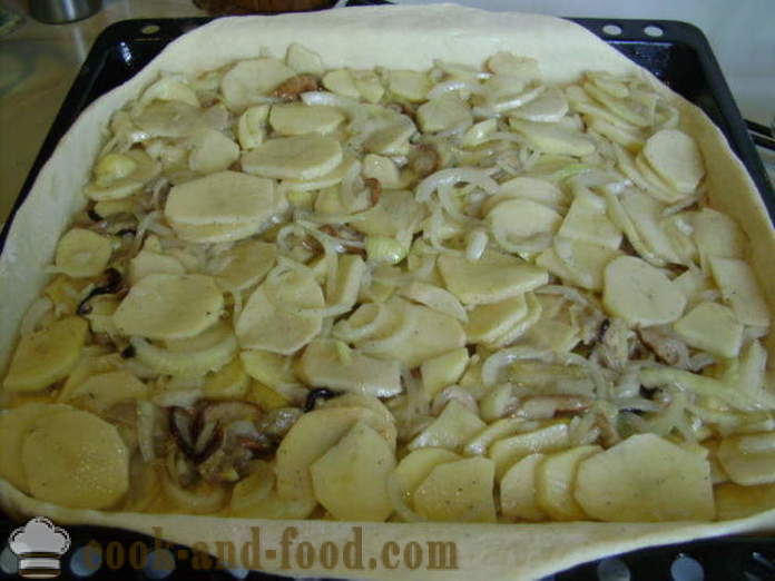 Plăcintă de drojdie cu cartofi și ciuperci - cum să gătească o plăcintă cu ciuperci și cartofi, cu un pas cu pas reteta fotografii