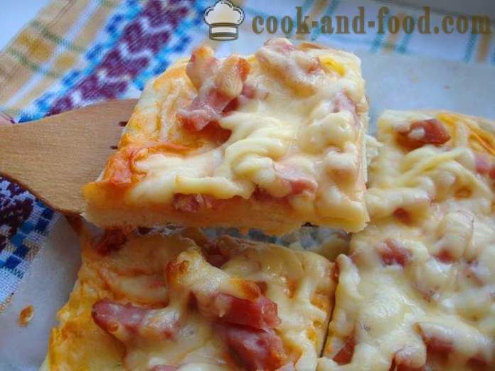 Pizza de casa cu cârnați și brânză în cuptor - modul de a face pizza la domiciliu, pas cu pas reteta fotografii
