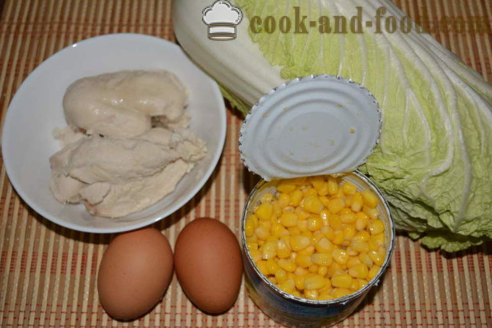O salata de simplu, cu varză chinezească, carne de pui si porumb - cum să pregătească o salată de varză chinezească cu piept de pui, un pas cu pas reteta fotografii