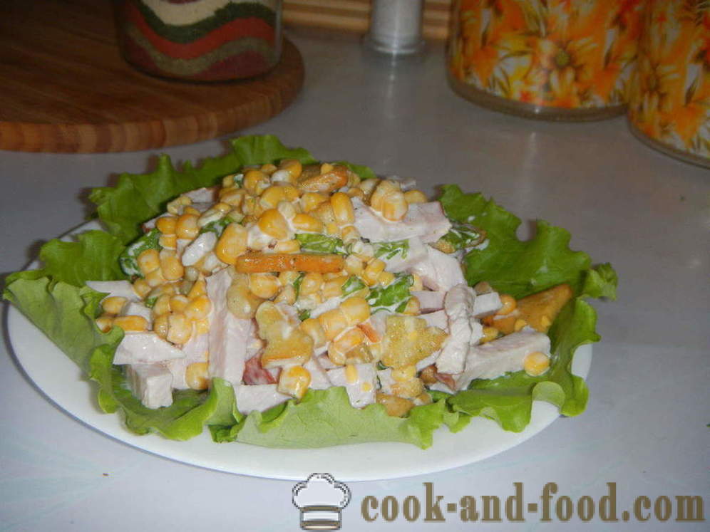 O salata delicioasa cu crutoane si porumb - cum să pregătească o salata cu crutoane si porumb rapid, pas cu pas fotografii de rețete