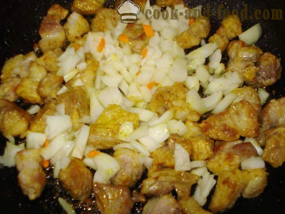 Pilaf într-o tigaie cu carne de porc - cum să gătească risotto cu carne de porc într-o tigaie, un pas cu pas reteta fotografii