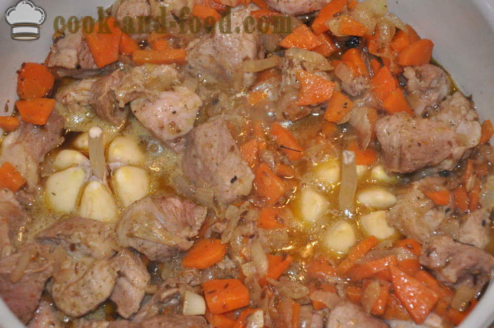 Pilaf Pilaf Delicious cu carne de porc într-o tigaie - cum de a găti pilaf de carne de porc sfărâmicios pe placa, un pas cu pas reteta fotografii