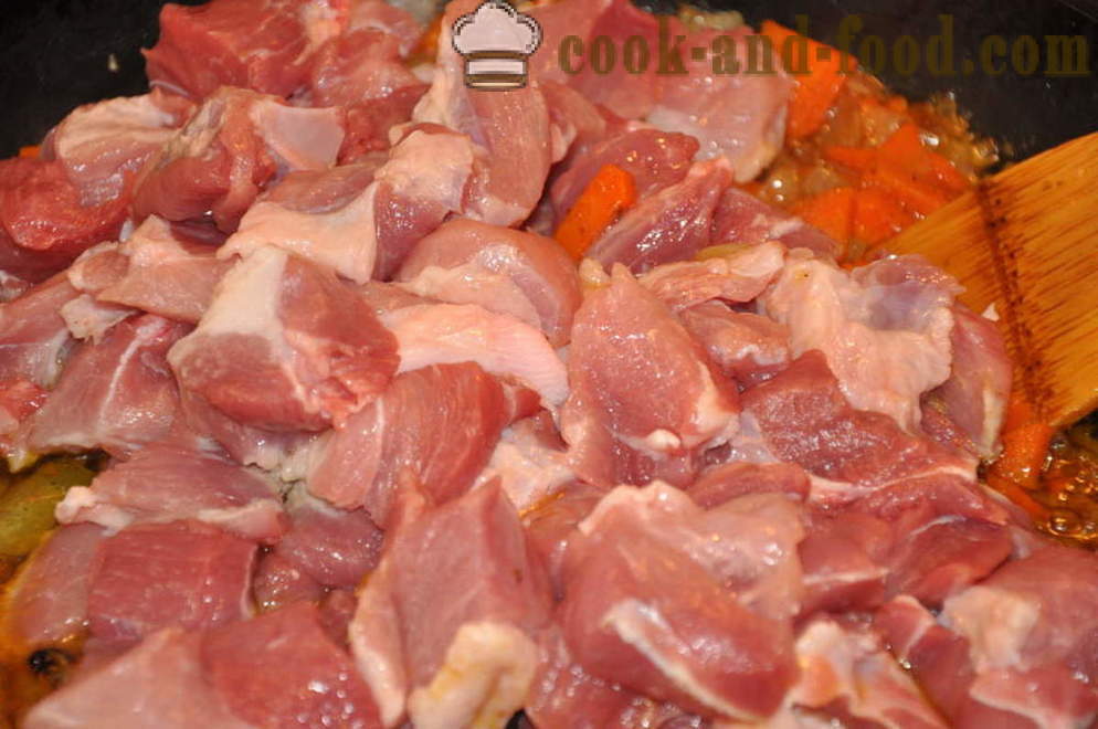 Pilaf Pilaf Delicious cu carne de porc într-o tigaie - cum de a găti pilaf de carne de porc sfărâmicios pe placa, un pas cu pas reteta fotografii