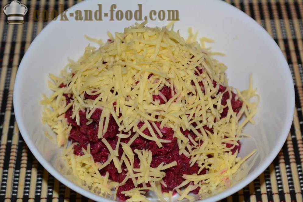Salata de sfecla rosie cu usturoi si branza - cum de a găti salata de sfeclă roșie cu usturoi și brânză rețetă cu o fotografie