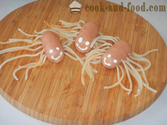 Octopus de cârnați și spaghete - cum să gătească spaghete cu cârnați pentru copii, un pas cu pas fotografii reteta