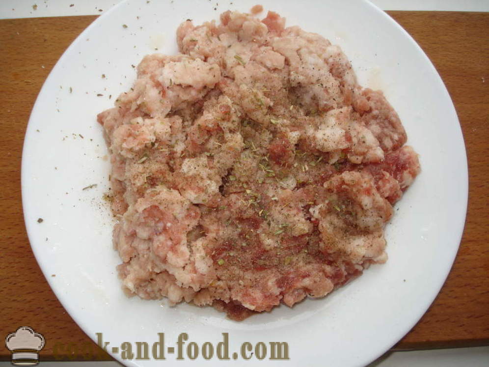 Varza umplute cu carne și orez în sos de tomate - modul de a găti varza umplute cu carne tocată într-o tigaie, cu un pas cu pas reteta fotografii