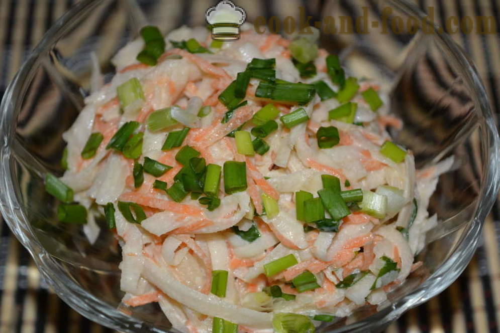 Salata gustoasa de anghinare si morcovi si ceapa verde - cum să pregătească o salata de anghinare si morcovi reteta cu o fotografie