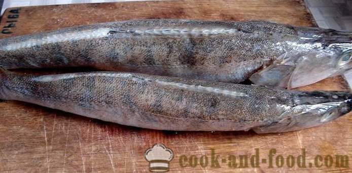 Plăcintă de pește interior cu biban - cum să gătească o plăcintă cu pește în cuptor, cu un pas cu pas reteta fotografii