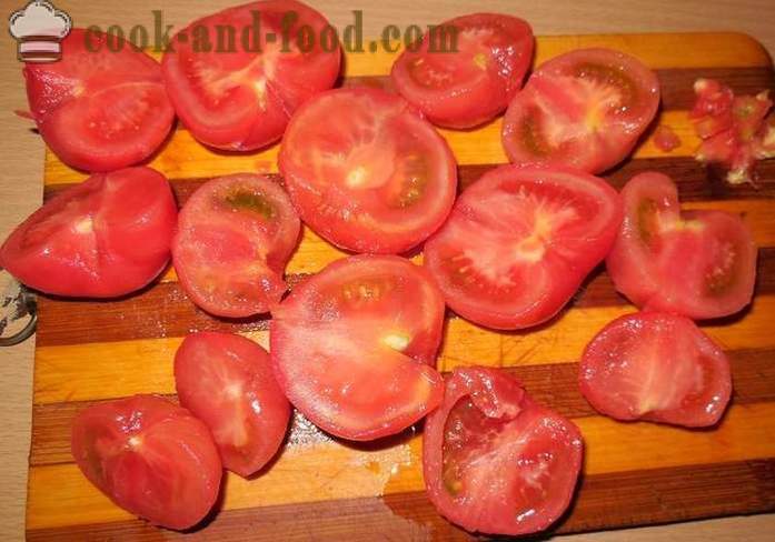 Roșii rapid sărat cu usturoi și ierburi într-o tigaie - rețetă pentru tomate murat, cu fotografii
