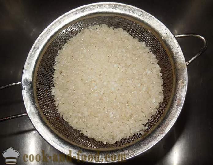 Cum de a găti terci de orez pe apă pe o garnitura - o rețetă cu o fotografie