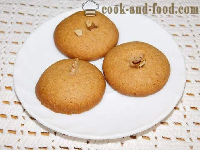 Cookie-uri miere cu scorțișoară și nuci în grabă - reteta cu fotografii, pas cu pas modul de a face cookie-uri de miere