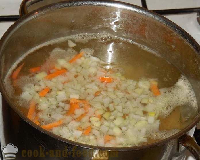 Supa de legume cu găluște - modul de a găti supă cu găluște - reteta bunicii cu pas cu pas fotografii
