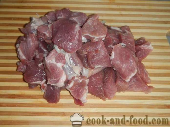 Gulaș de porc delicioasă în multivarka sos sau carne de porc - un pas cu pas reteta cu fotografii Cum de a găti gulaș de porc