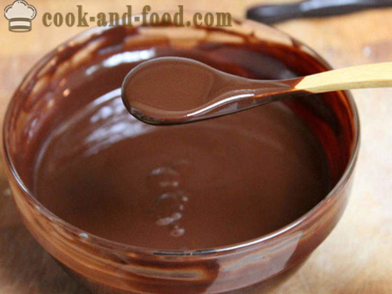 Glazură de ciocolată cremoasă din cacao, zahăr și lapte - cum să facă o glazură de ciocolată de reteta de cacao cu video