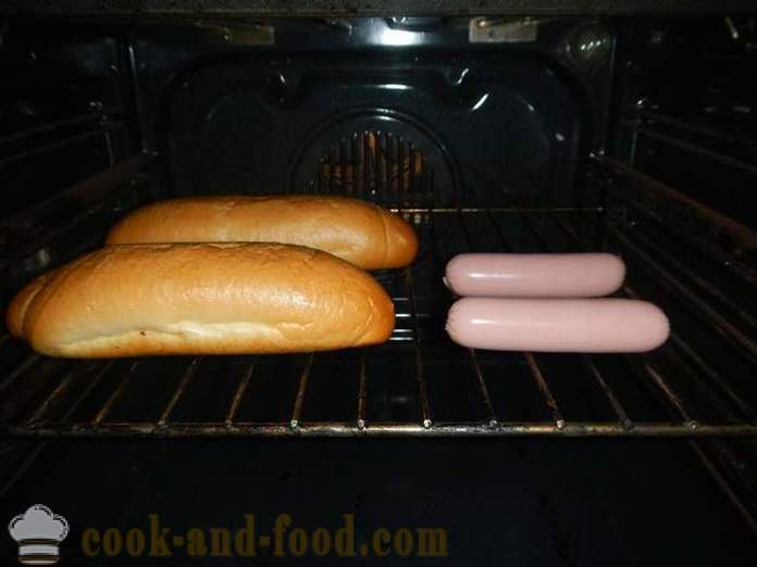 Delicios de casă hot dog - cum să faci un hot dog, un pas cu pas reteta cu fotografii.