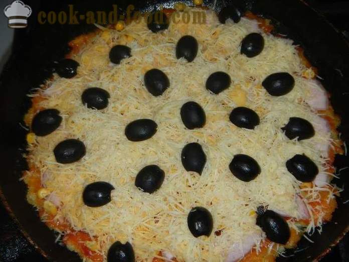 Pizza de cartofi rapidă în tigaie timp de 10 minute sau clatite de cartofi cu umplutură - Cum de a găti o pizza într-o tigaie, un pas cu pas reteta cu fotografii.