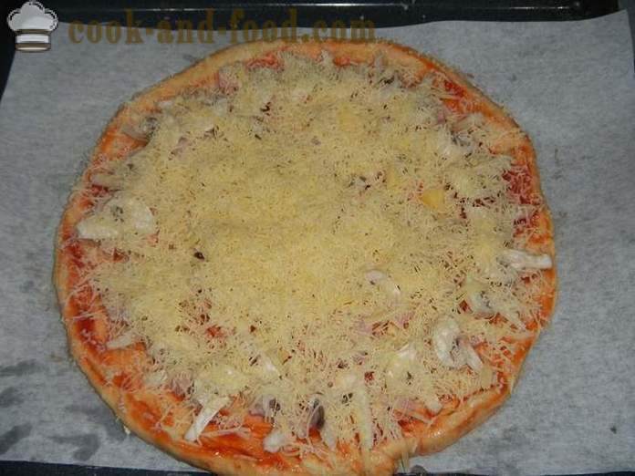 Pizza de casa în cuptor - un pas cu pas reteta cu o fotografie de aluat dospit pizza delicioasă