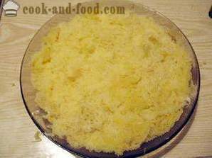 Salata Mimosa - rândul său, pe bază de rețetă clasic cu brânză, unt, alimente și cartofi conserve (foto, video)