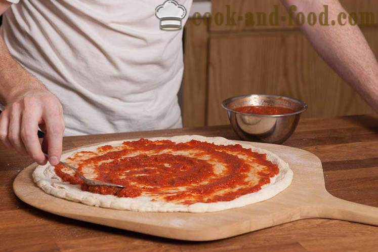 Reteta aluat si sos de pizza de Jamie Oliver